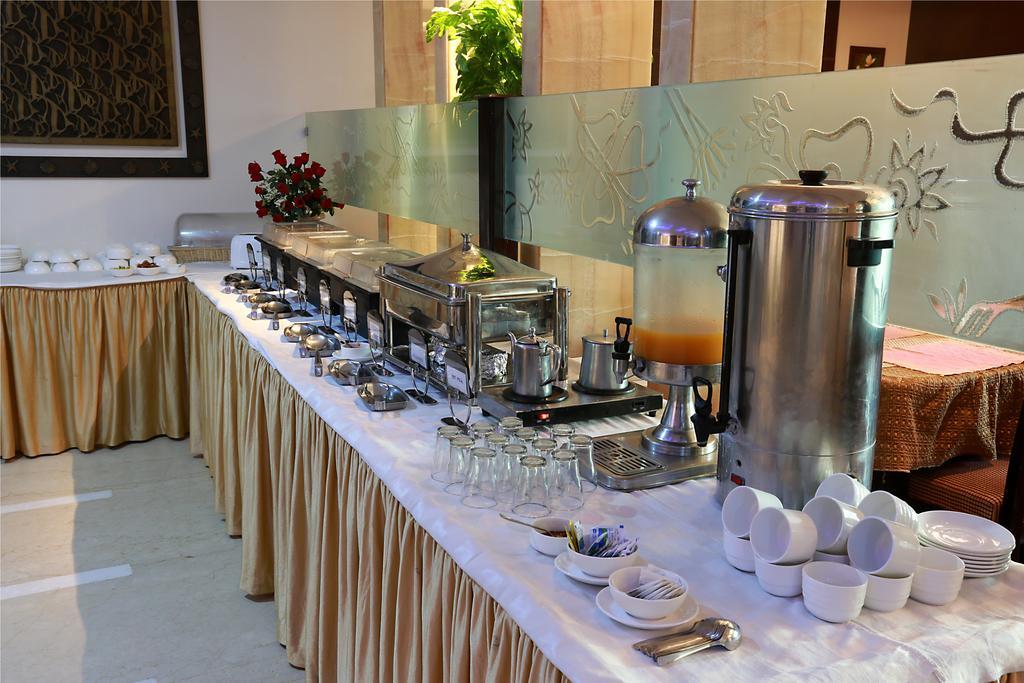 แอร์พอร์ต เรซิเด้นซี่ Hotel นิวเดลี ภายนอก รูปภาพ