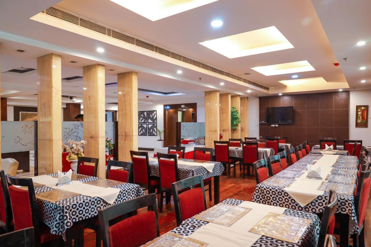 แอร์พอร์ต เรซิเด้นซี่ Hotel นิวเดลี ภายนอก รูปภาพ