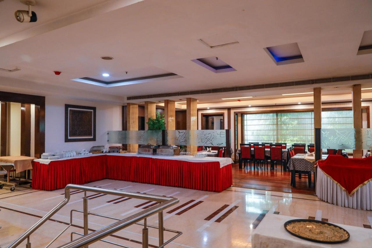 แอร์พอร์ต เรซิเด้นซี่ Hotel นิวเดลี ภายนอก รูปภาพ