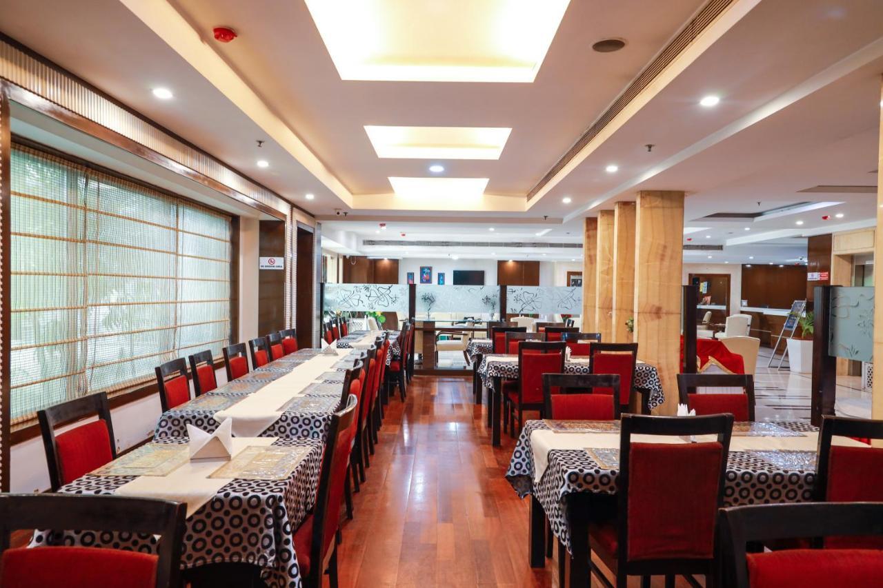แอร์พอร์ต เรซิเด้นซี่ Hotel นิวเดลี ภายนอก รูปภาพ